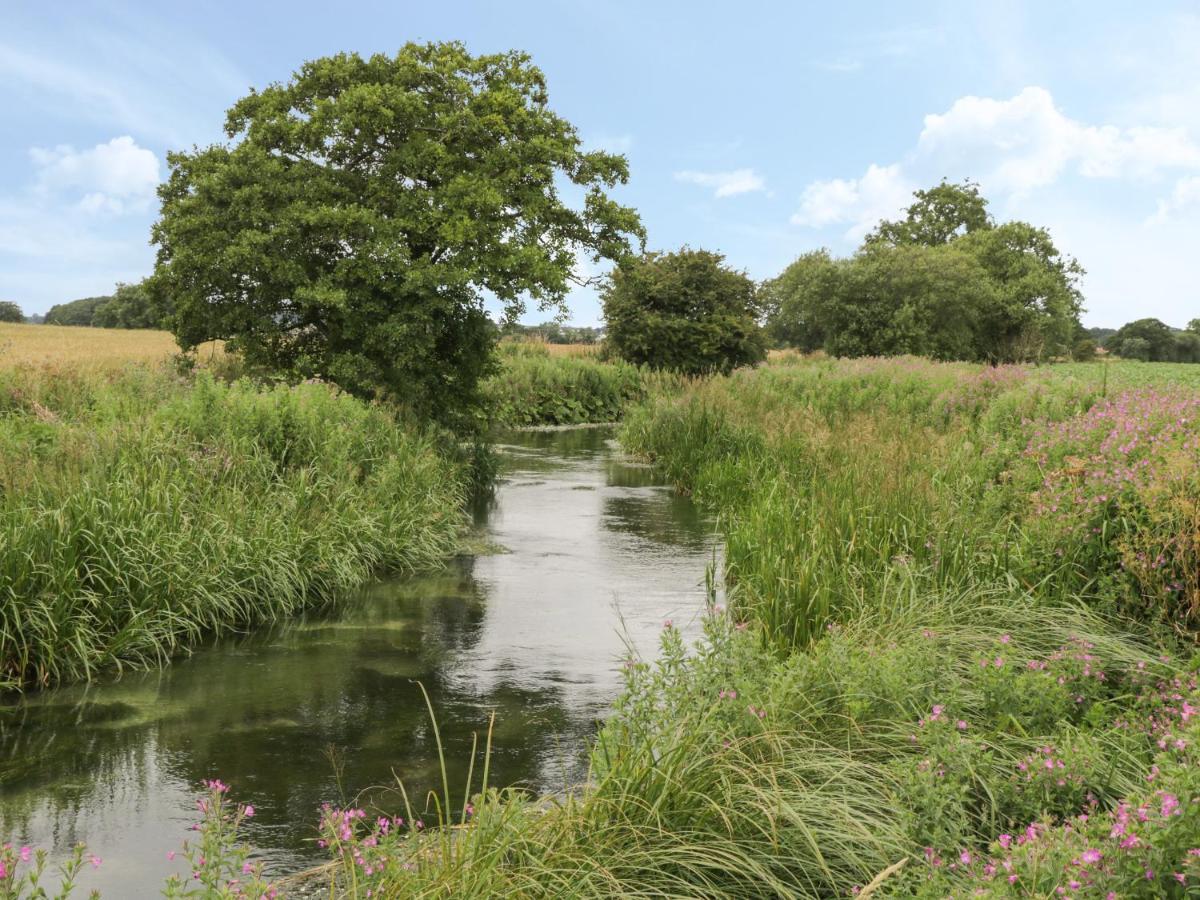 Plough Cottage Driffield Экстерьер фото